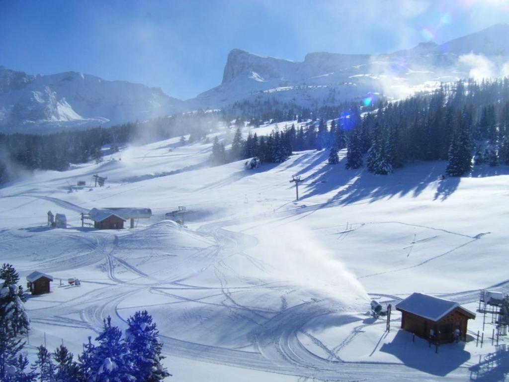 Studio Superdevoluy Dans Batiment Bois D'Aurouze Au Pied Des Pistes Saint-Étienne-en-Dévoluy Esterno foto